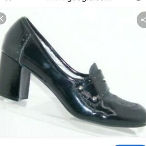 TahariBlackPatentLoaferLogan sz 9 & 2" chunky heel